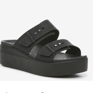 Crocs Brooklyn Low Wedge Sandal